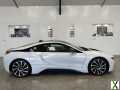 Photo BMW i8 Coupe Supercar Hybrid Petrol Electric Pearl White BMW Warranty Sept 2023