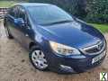 Photo 2011 Vauxhall Astra 1.6 16v Exclusiv Hatchback 5dr Petrol Auto Euro 5 (115 ps)