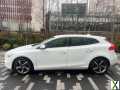Photo 2015 VOLVO V40 1.6 DIESEL D2 R DESIGN MANUAL + FREE ROAD TAX + TOP SPECIFICATION