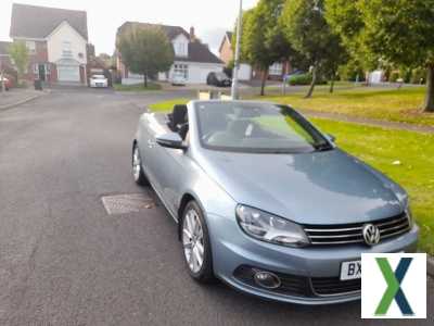 Photo Vw Volkswagen / Golf /EOS Convertible Newer Model Hardtop all year round car