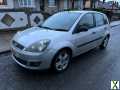 Photo Low miles Ford Fiesta Zetec 1.4 5door