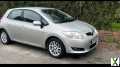 Photo TOYOTA AURIS. UEL compliant with Low Milage Automatic