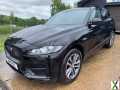 Photo 2019 Jaguar F-Pace 2.0d R-Sport 5dr Auto AWD ESTATE DIESEL Automatic