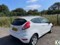 Photo FORD FIESTA 1.2 ZETEC 13 REG WHITE 3 DOOR 12 MONTHS MOT TAX £35 TIMING BELT REPLACED 48+MPG