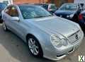 Photo 2006 Mercedes-Benz C CLASS C180K SE 3dr Auto *ULEZ Compliant & Home Delivery* CO