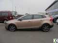 Photo Volvo V40 D2 Cross Country Lux 5dr Powershift Diesel