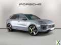 Photo 2025 Porsche Cayenne 3.0 V6 E-Hybrid 25.9kWh TiptronicS 4WD Euro 6 (s/s) 5dr