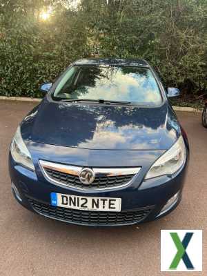 Photo VAUXHALL ASTRA 1.6 Exclusiv AUTO EURO 5 5dr PETROL