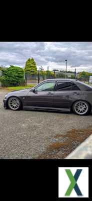 Photo Lexus is200