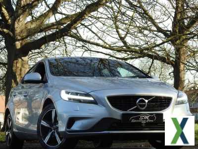 Photo 2019 19 VOLVO V40 2.0 T2 R-DESIGN EDITION 5D 121 BHP