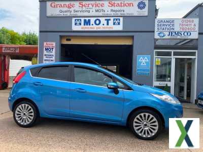 Photo 2010 Ford Fiesta 16 TDCi 95] Titanium 5dr FULL SERVICE HISTORY HATCHBACK Diesel