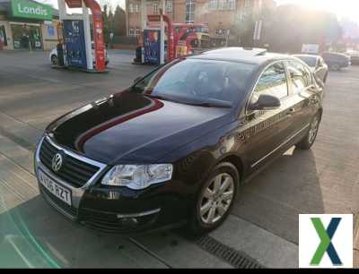 Photo VW PASSAT 2006 (Low mileage +Sunroof+ large touchscreen)