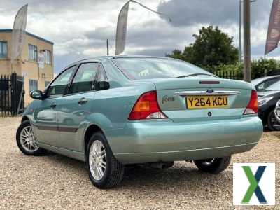 Photo 2001 Ford Focus 1.6 Ghia 4dr Auto SALOON PETROL Automatic