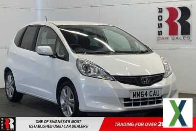 Photo 2015 Honda Jazz 1.3 I-VTEC ES PLUS 5d 99 BHP Hatchback Petrol Automatic