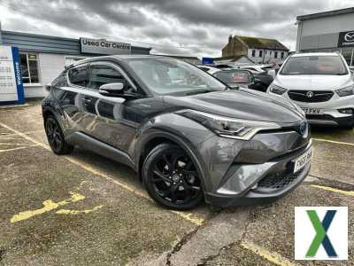 Photo 2018 Toyota C-HR HYBRID Dynamic Hatchback Hybrid Automatic