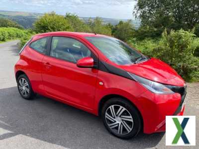 Photo 2016 (16) Toyota Aygo 1.0 VVTi X-Play Only 33000 miles Red