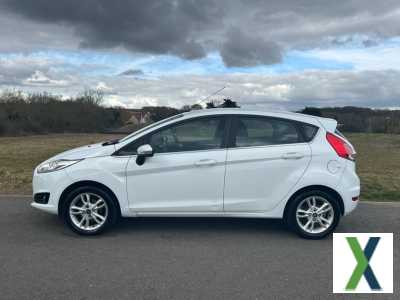 Photo 2014 Ford Fiesta 1.25 82 Zetec 5dr HATCHBACK Petrol Manual